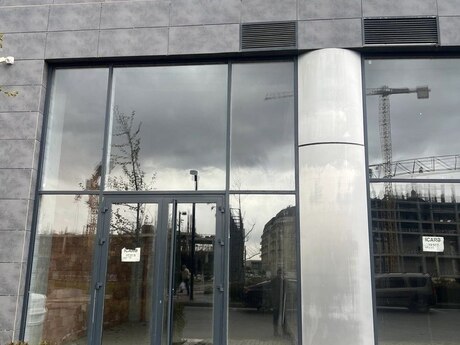 Obyekt - Ağ şəhər q. - 245 m²
