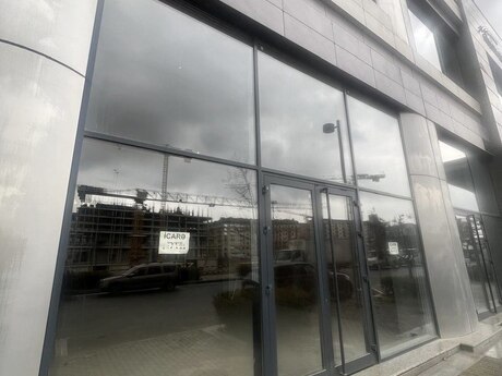 Obyekt - Ağ şəhər q. - 245 m²