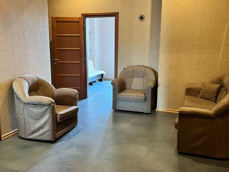 2-комн. новостройка - м. 20 января - 100 м²