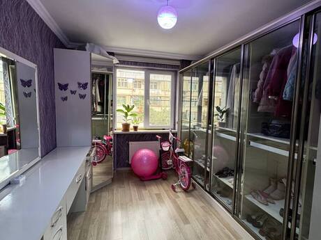 5 otaqlı köhnə tikili - Nəsimi r. - 110 m²