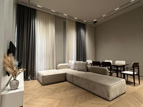 3 otaqlı yeni tikili - Ağ şəhər q. - 110 m²
