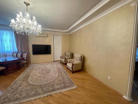 3-комн. новостройка - м. Иншаатчылар - 127 м²
