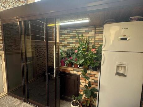 7 otaqlı həyət evi/bağ evi - Badamdar q. - 250 m²