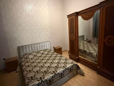 2 otaqlı köhnə tikili - İçəri Şəhər m. - 60 m²