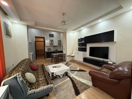2 otaqlı köhnə tikili - İçəri Şəhər m. - 60 m²