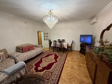 2 otaqlı köhnə tikili - Səbail r. - 60 m²