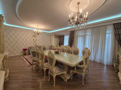 Elan №6044485 - Bakı, 28 May m., 4 otaqlı, 205 m², 9/16 mərtəbə