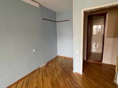 3 otaqlı köhnə tikili - İçəri Şəhər m. - 90 m²