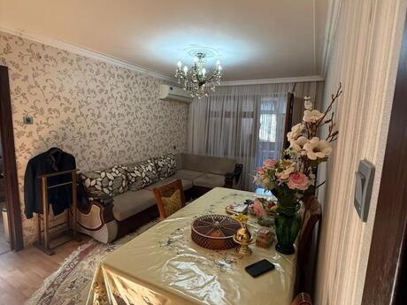 Объявление №6044524 - Баку, м. Халглар Достлугу, 3-комн., 55 м², 2/5 этаж