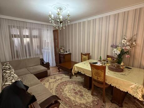 Объявление №6044556 - Баку, м. Халглар Достлугу, 3-комн., 55 м², 2/5 этаж