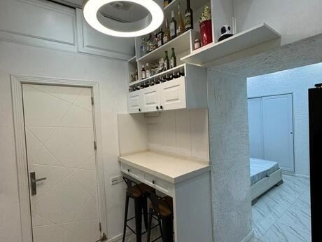 1 otaqlı köhnə tikili - Sahil m. - 20 m²