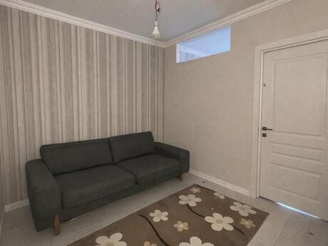 3-комн. вторичка - м. Ази Асланов - 65 м²