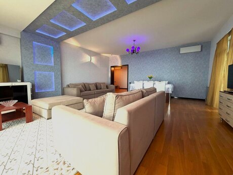 4 otaqlı yeni tikili - Şah İsmayıl Xətai m. - 220 m²