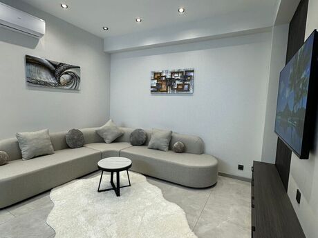 Elan №6044685 - Bakı, 28 May m., 2 otaqlı, 92 m², 3/18 mərtəbə