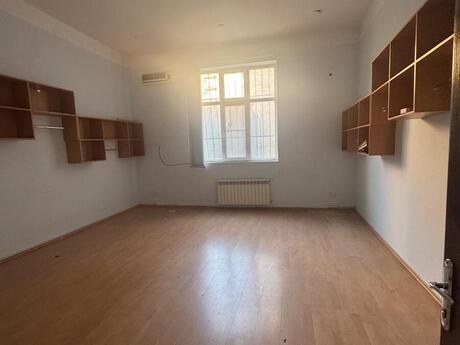 11-комн. офис - Насиминский р. - 325 м²