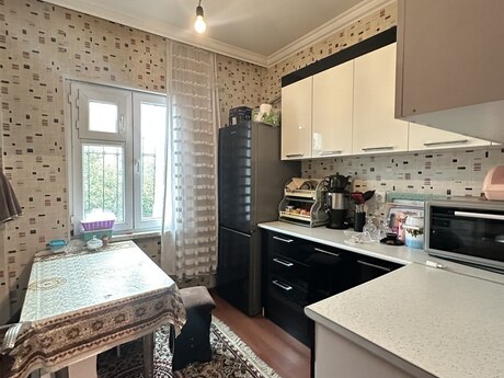 3 otaqlı köhnə tikili - NZS q. - 62 m²