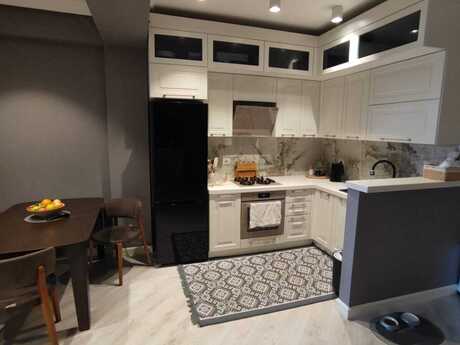 3 otaqlı yeni tikili - İnşaatçılar m. - 80 m²