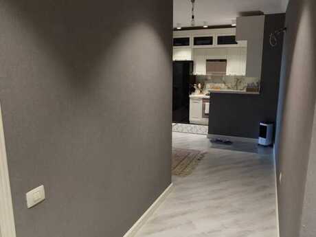 3 otaqlı yeni tikili - İnşaatçılar m. - 80 m²
