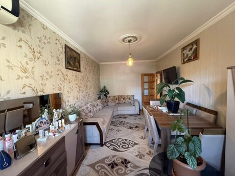 2 otaqlı köhnə tikili - Yeni Günəşli q. - 65 m²