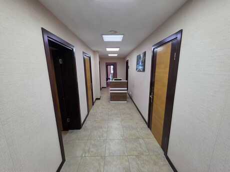 7 otaqlı ofis - 28 May m. - 250 m²