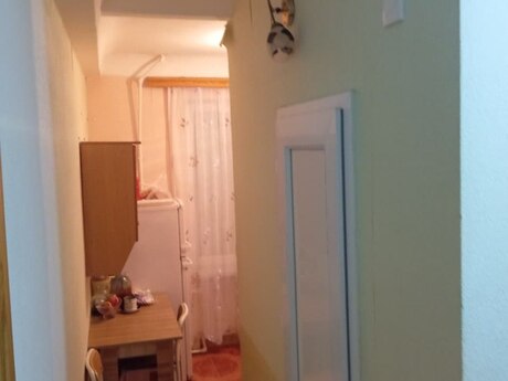 1 otaqlı köhnə tikili - Neftçilər m. - 30 m²