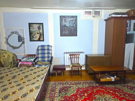 4 otaqlı köhnə tikili - Qara Qarayev m. - 90 m²