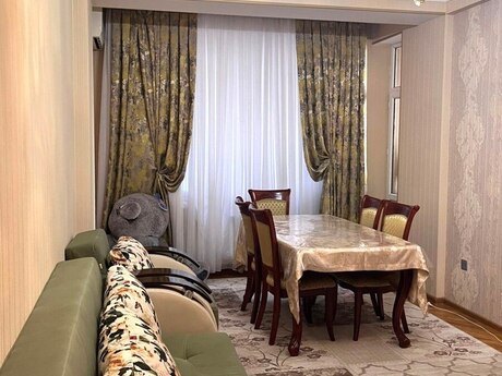 4 otaqlı yeni tikili - İnşaatçılar m. - 153 m²