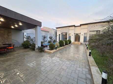 4 otaqlı həyət evi/bağ evi - Mərdəkan q. - 240 m²