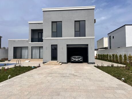4 otaqlı həyət evi/bağ evi - Şüvəlan q. - 300 m²