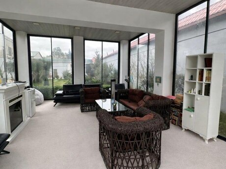 5 otaqlı həyət evi/bağ evi - Mərdəkan q. - 300 m²