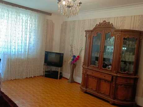 4 otaqlı köhnə tikili - Səbail r. - 110 m²