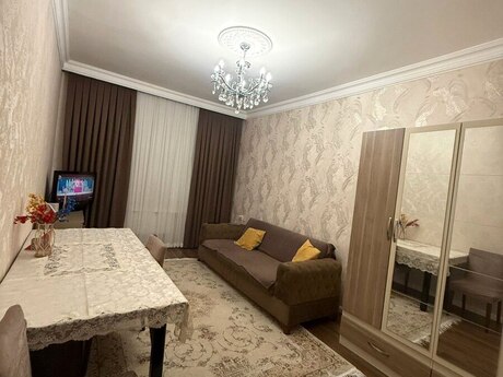 3 otaqlı köhnə tikili - Qara Qarayev m. - 70 m²