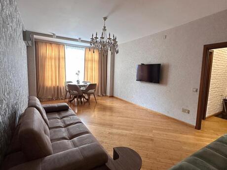 Объявление №6045190 - Баку, м. Элмляр Академиясы, 2-комн., 75 м², 4/9 этаж