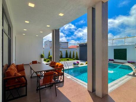 4 otaqlı həyət evi/bağ evi - Şüvəlan q. - 190 m²