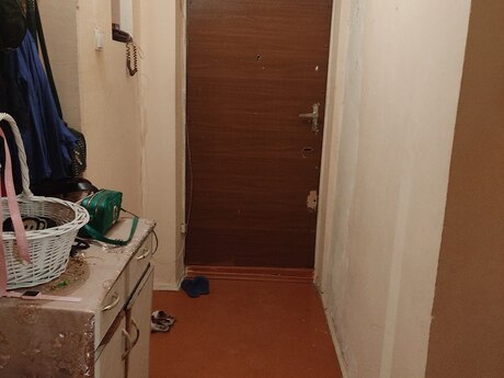 1 otaqlı köhnə tikili - Neftçilər m. - 32 m²