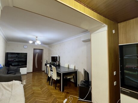 Obyekt - Elmlər Akademiyası m. - 65 m²