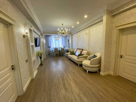 3-комн. новостройка - Насиминский  р. - 115 м²