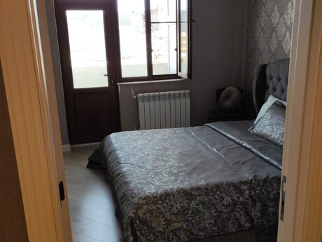 3 otaqlı yeni tikili - İnşaatçılar m. - 85 m²