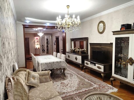 3 otaqlı yeni tikili - 8 Noyabr m. - 125 m²