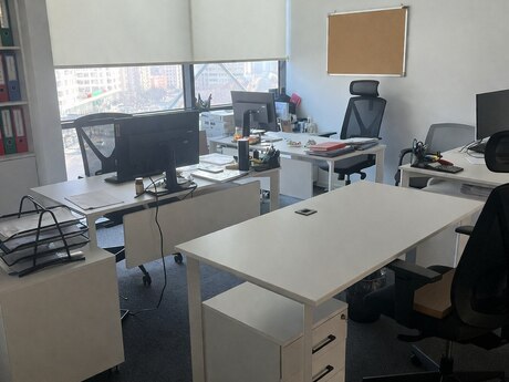 6 otaqlı ofis - 8 Noyabr m. - 260 m²