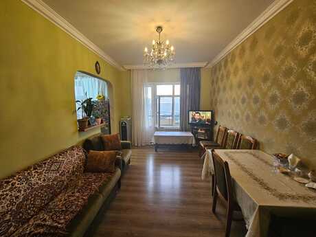 5 otaqlı köhnə tikili - Əhmədli q. - 120 m²