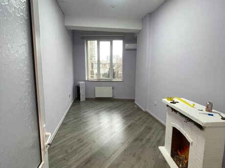 9 otaqlı ofis - İnşaatçılar m. - 230 m²