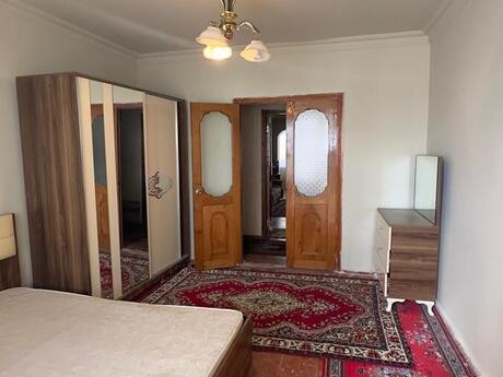 3 otaqlı köhnə tikili - 8-ci kilometr q. - 80 m²