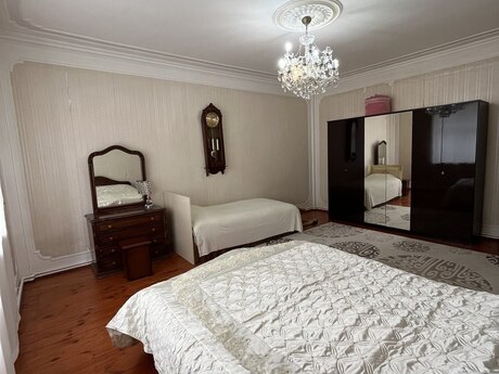 4 otaqlı yeni tikili - 20 Yanvar m. - 130 m²