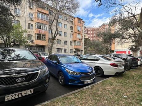 2 otaqlı köhnə tikili - Memar Əcəmi m. - 50 m²