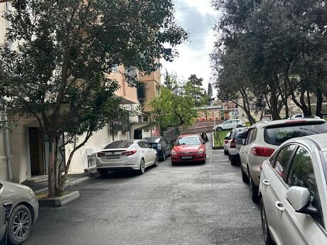 2 otaqlı köhnə tikili - Memar Əcəmi m. - 50 m²
