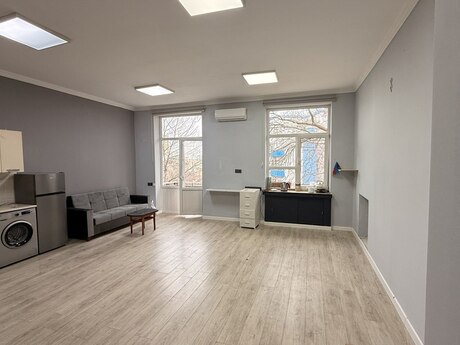 1 otaqlı köhnə tikili - Nizami m. - 45 m²
