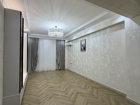 3-комнатная квартира, 117 м², 20 Yanvar: 365 000 ₼ 5