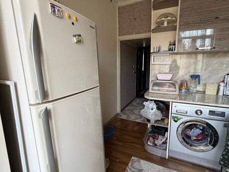 3 otaqlı köhnə tikili - Xalqlar Dostluğu m. - 85 m²