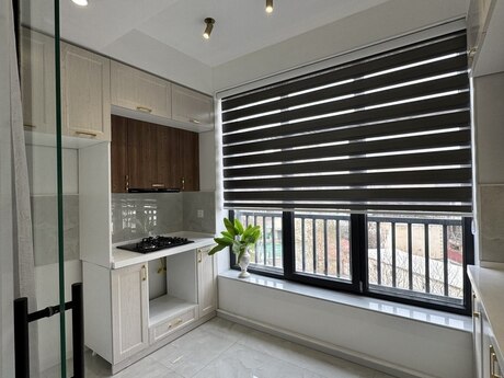 3-комн. новостройка - м. 28 мая - 85 м²